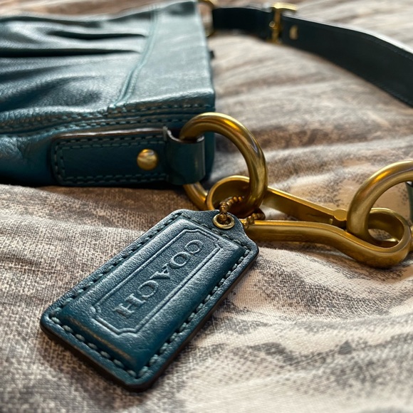 COACH - Pebbled Leather Purse - Picture 2 of 5